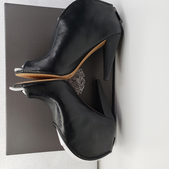 Vince Camuto Amber Black Leather Peep Toe Back Zip High Heel Boots Sz 6M. - Picture 6 of 10